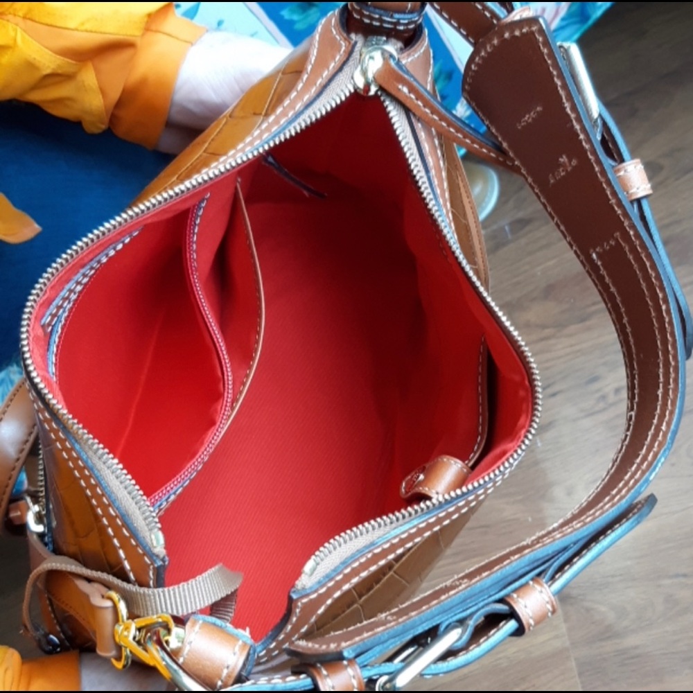 Dooney & Bourke Stunning Croco Satchel - Like New! - Picture 4 of 7